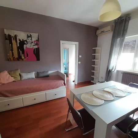 A Casa Di Sabry Apartment Bari Exterior photo